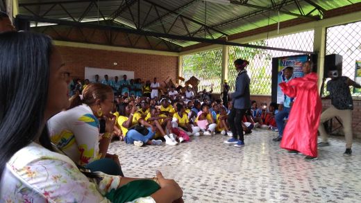 Alcaldesa Distrital y Secretaria de EducaciÃ³n presentaron a la comunidad educativa del colegio JosÃ© MarÃ­a CÃ³rdoba la estrategia Zona E