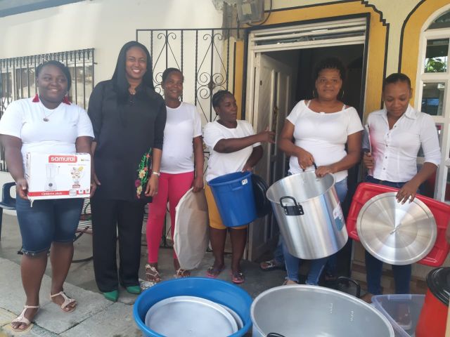 Alcaldesa Distrital hizo entrega de implementos de cocina a madres lÃ­deres del programa Familias en AcciÃ³n