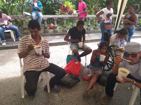 Habitantes de calle fueron atendidos con diversas actividades como celebraciÃ³n en el mes del Amor y La Amistad