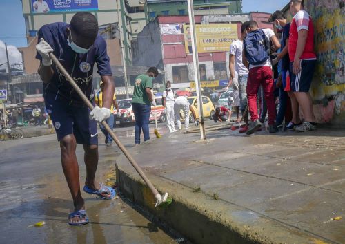 MÃ¡s de 150 voluntarios en la jornada de aseo y embellecimiento de la plazoleta del Pascual en el marco de la campaÃ±a Buenaventura Limpia y Bonita
