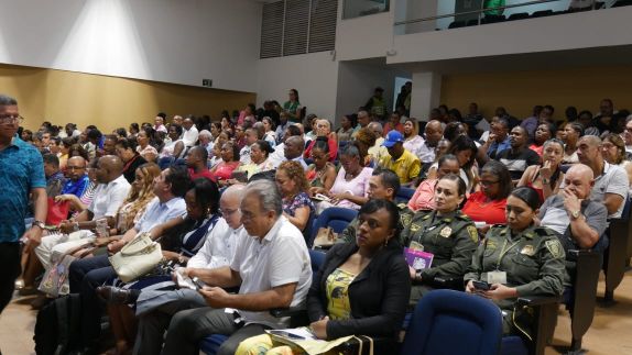 Alcaldesa participÃ³ en conversatorio con el Superintendente Nacional de Salud