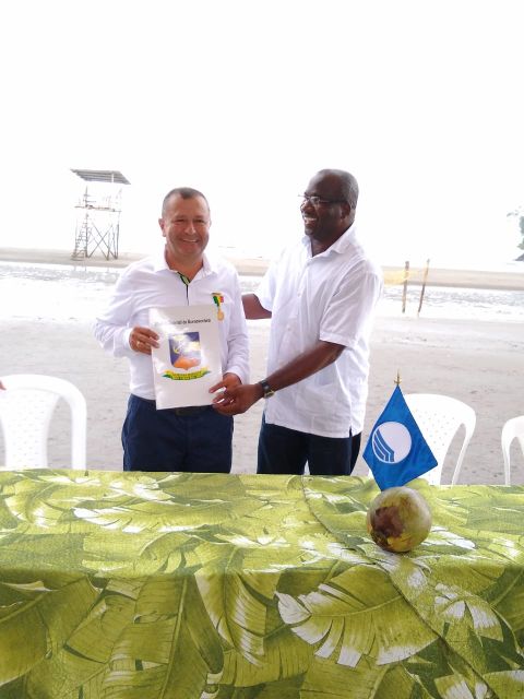 Playa de MagÃ¼ipi recibiÃ³ la certificaciÃ³n Bandera Azul