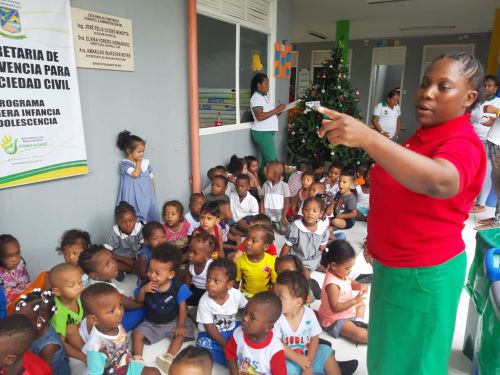 AlcaldÃ­a Distrital hizo entrega de implementos didÃ¡cticos y cocina a cuatro centros de desarrollo infantil de la ciudad