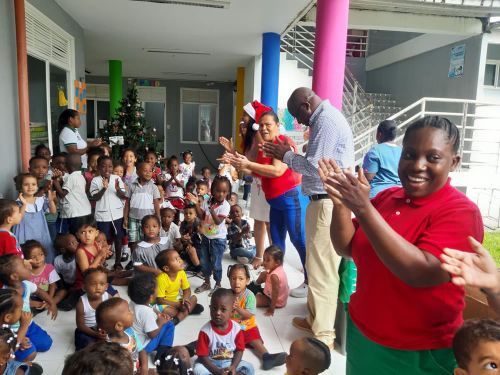 AlcaldÃ­a Distrital hizo entrega de implementos didÃ¡cticos y cocina a cuatro centros de desarrollo infantil de la ciudad