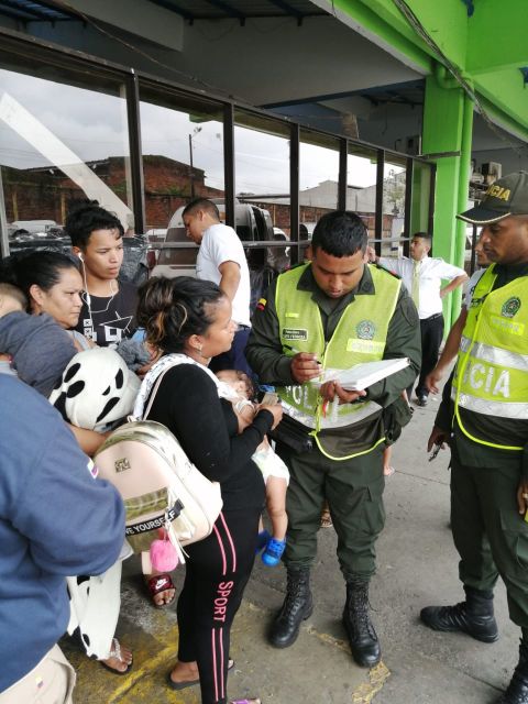 Terminal de Transporte participÃ³ de labor humanitaria con venezolanos desplazados del NariÃ±o
