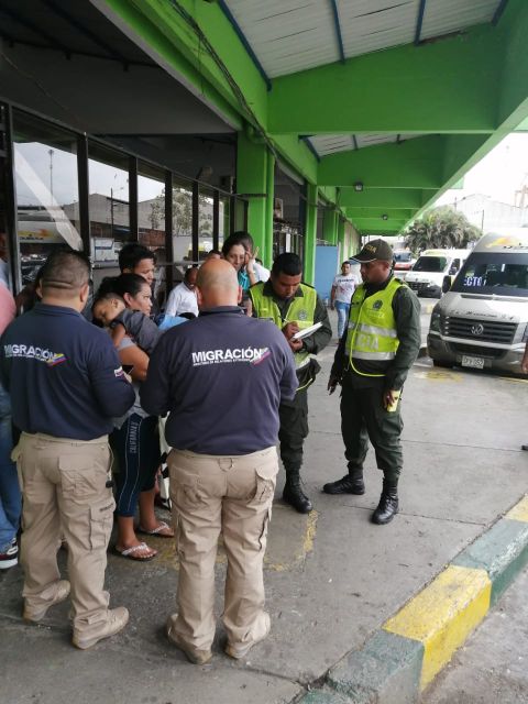 Terminal de Transporte participÃ³ de labor humanitaria con venezolanos desplazados del NariÃ±o