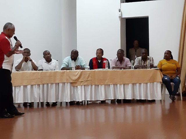 Alcalde Distrital se comprometiÃ³ con trabajadores portuarios a mejorar su calidad de vida 