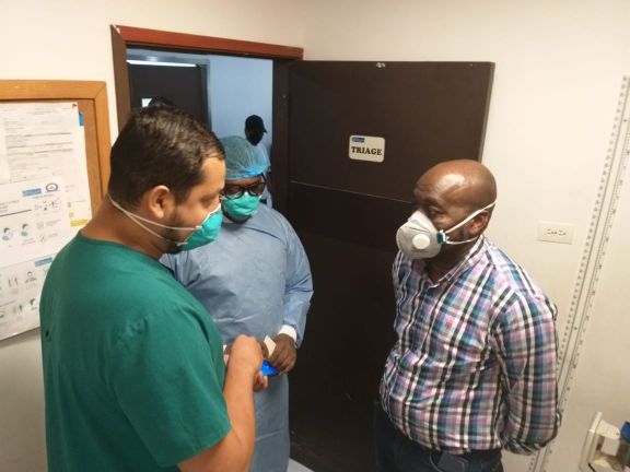 Alcalde evidenciÃ³ atenciÃ³n de casos sospechosos en la clÃ­nica Santa SofÃ­a 