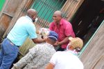 Alcalde Vidal entregÃ³ mercados a poblaciÃ³n vulnerable en la comuna 5