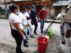 Buenaventura realizÃ³ su primera jornada de LavatÃ³n para mitigar el COVID-19