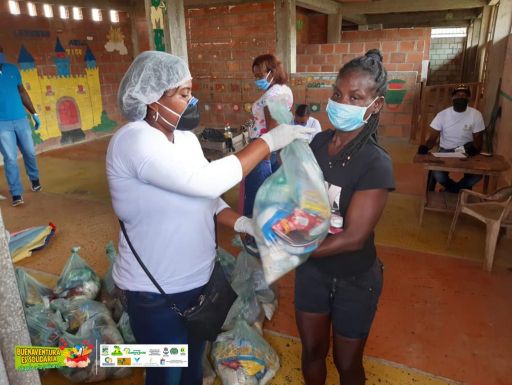 #BuenaventuraSolidaria sigue llegando a las comunas de con asistencia alimentaria 
