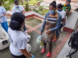 Estudiantes de la Univalle y La Unipacifico reciben ayuda humanitaria por parte de la AlcaldÃ­a Distrital