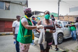 AlcaldÃ­a distrital iniciÃ³ entrega de bonos alimenticios conseguidos con la DonatÃ³n Buenaventura Solidaria