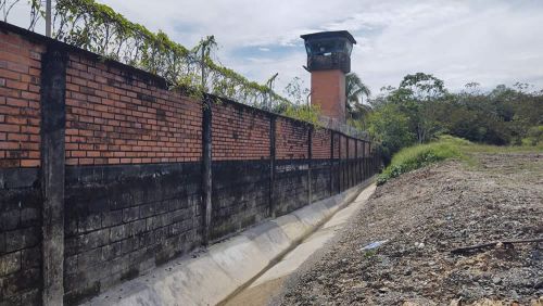 Alcalde VÃ­ctor Vidal resolviÃ³ inundaciÃ³n que afectaba a los internos de la cÃ¡rcel de Buenaventura