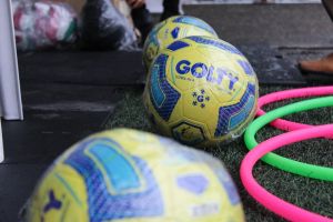 Inderbuenaventura recibió implementación deportiva de la Organización Internacional para las Migraciones – OIM
