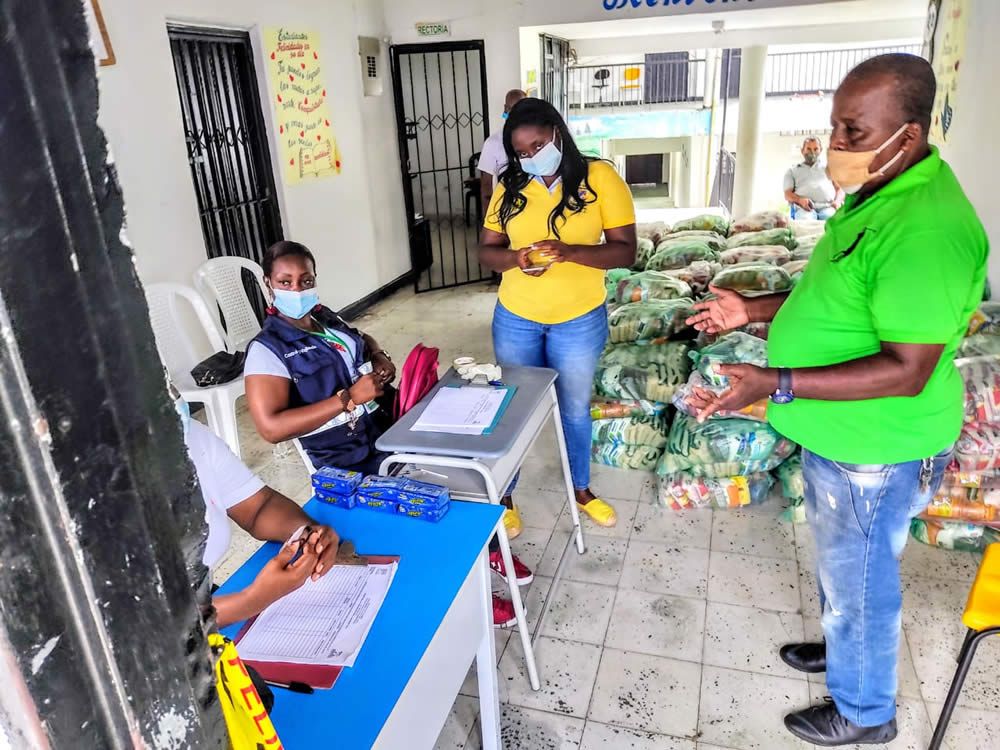 Alcaldía distrital inició la segunda jornada de entrega de mercados en Buenaventura