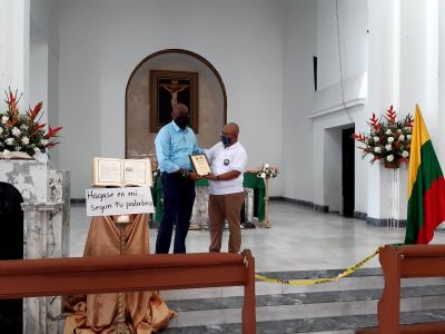 Reconocido Colegio Oficial de Buenaventura hizo reconocimiento a la Gestora Social y al Alcalde de Buenaventura 
