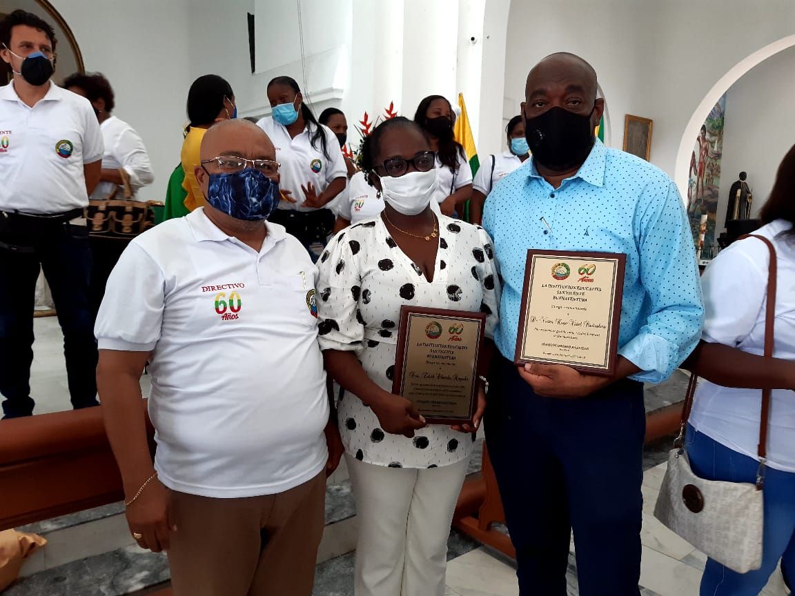Reconocido Colegio Oficial de Buenaventura hizo reconocimiento a la Gestora Social y al Alcalde de Buenaventura 