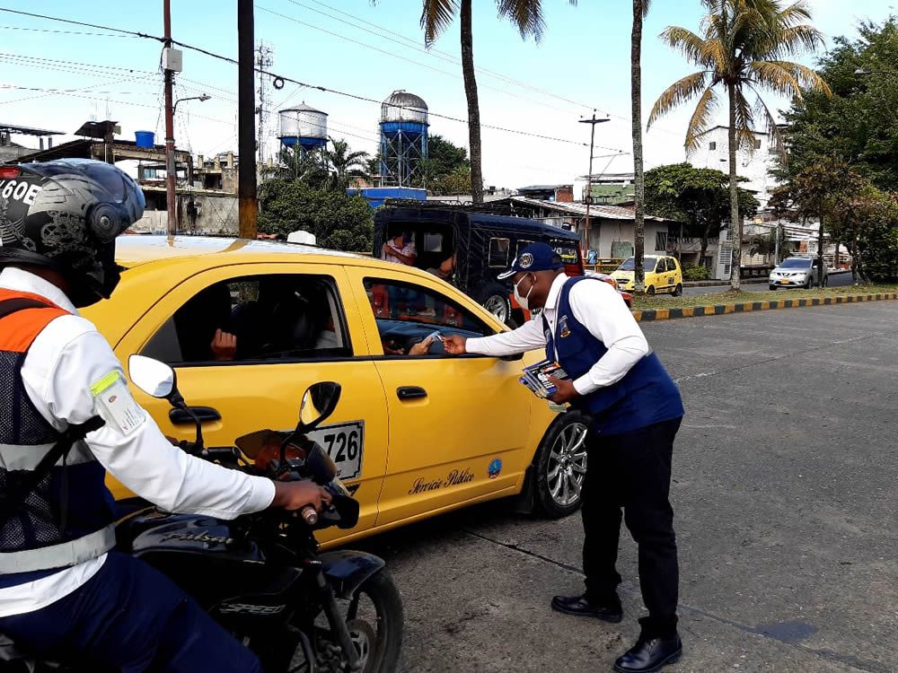 Se establece nueva medida de pico y placa para vehículos de servicio público en Buenaventura