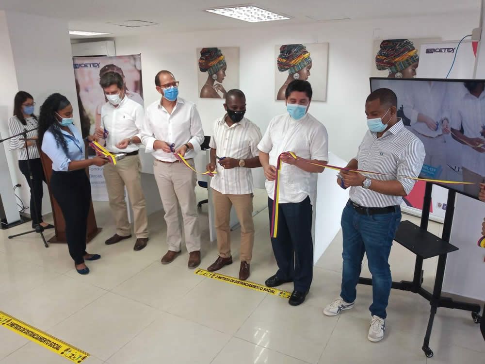 Con presencia de funcionarios nacionales, Alcaldía y Paro Cívico se realizó el relanzamiento de la Oficina del ICETEX en Buenaventura