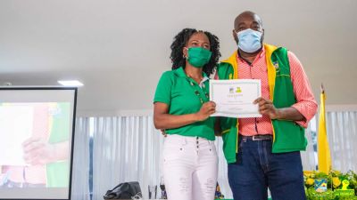 Alcalde de Buenaventura celebra los 35 años de servicio de las madres comunitarias 