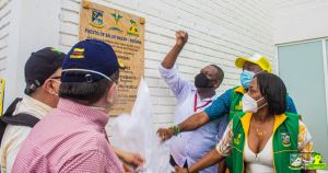 Alcalde de Buenaventura inaugura y entrega a la población dos puestos de salud en la Bocana y Juanchaco