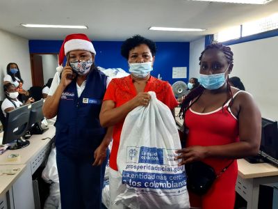 La Secretaría de Convivencia hizo entrega de 400 juguetes a niños y niñas del programa Familias en Acción 