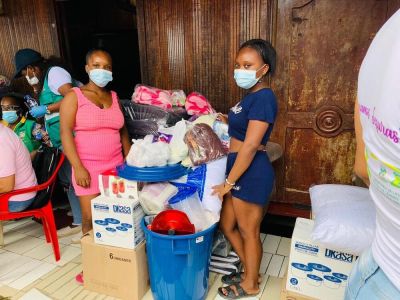 Oficina de la Gestión Social en articulación con otras dependencias, entregan ayudas humanitarias a familias afectadas por incendio en el barrio Pampalinda