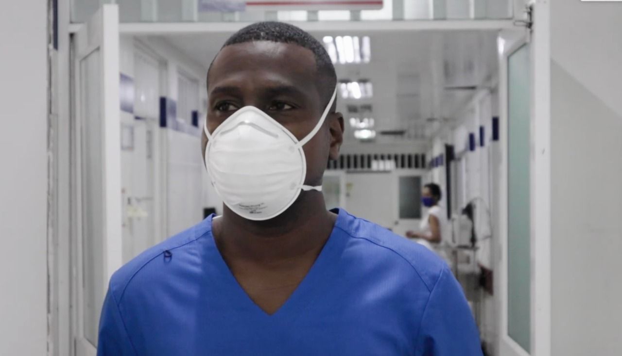 Un Terapeuta Respiratorio será la primera persona vacunada en Buenaventura por Covid19
