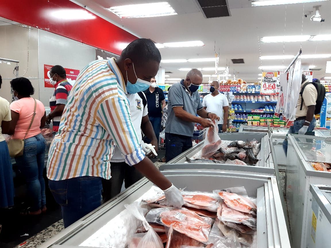 La Secretaría de Salud distrital fortalece inspección y vigilancia a la comercialización de pescado en temporada de Semana Santa