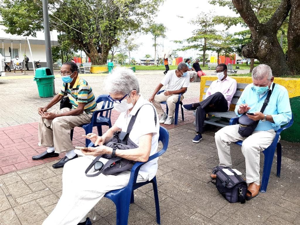 El 70% de las vacunas enviadas a Buenaventura han sido aplicadas a la población mayor de 70 y 80 años