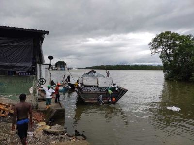 Alcaldía Distrital instalará paneles solares en el río Cajambre