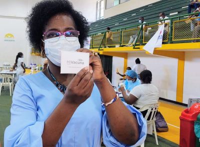 Gestora Social del Distrito se aplic&oacute; la primera dosis de la Vacuna contra la COVID 19