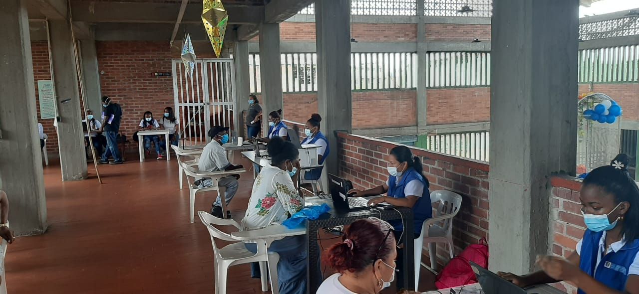 Alcaldía Distrital trasladó oferta institucional hasta el barrio La Playita