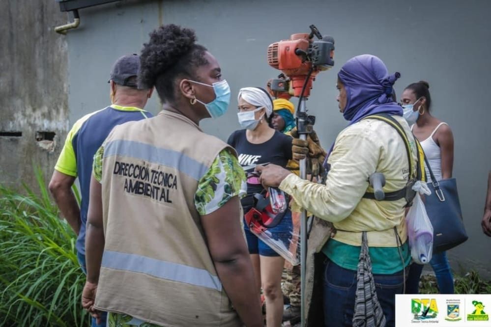 Se establecieron acuerdos con comunidad del barrio Panamericano para la recuperación ambiental en la zona verde que circunda el Acuaparque