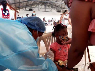 Niños, adolescentes y jóvenes de Buenaventura podrán seguir vacunándose contra 26 enfermedades