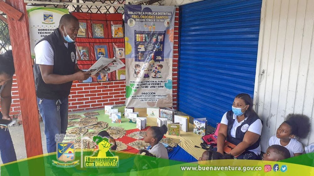 Niños y niñas del barrio El Jardín disfrutaron de Pícnic Literario