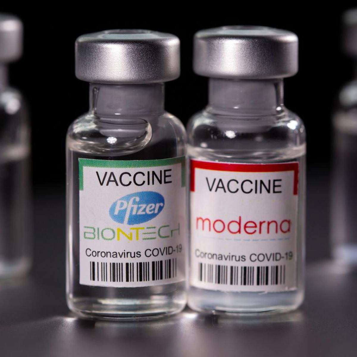 Cambian intervalos de aplicación entre primera y segunda dosis de Pfizer y Moderna