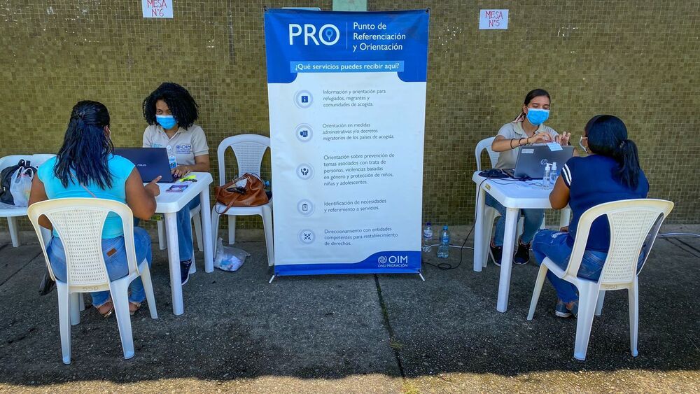 Con apoyo de la Alcaldía distrital, venezolanos buscan legalizar su estadía en el país