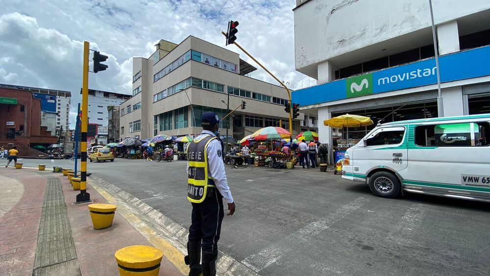 La Secretaría de Tránsito y Transporte avanza con el mantenimiento de la red samafórica de la ciudad