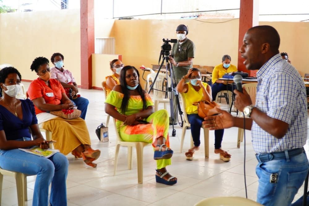 A docentes y rectores de tres colegios oficiales les fue socializado el proyecto del nuevo Modelo Etnoeducativo Propio