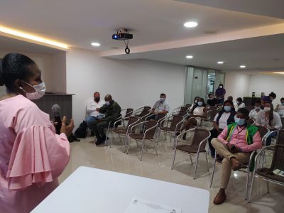 Alcaldía Distrital,  empresarios y comunidad en general trabajan de la mano para realizar el alumbrado navideño
