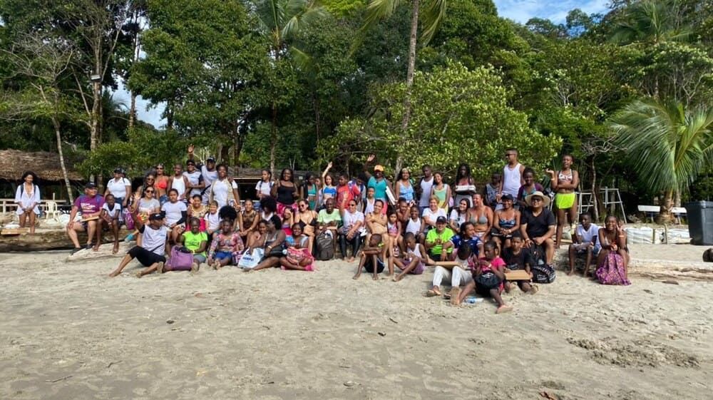  Decenas de niños fueron exaltados por su compromiso educativo en Buenaventura