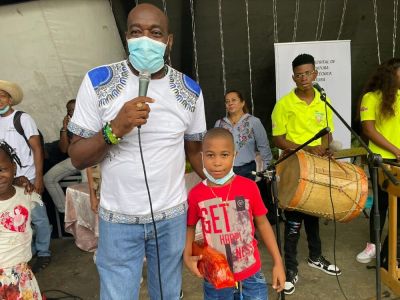  Cientos de personas pudieron disfrutar del Mega Evento Cultural en el Malecón Bahía de La Cruz 
