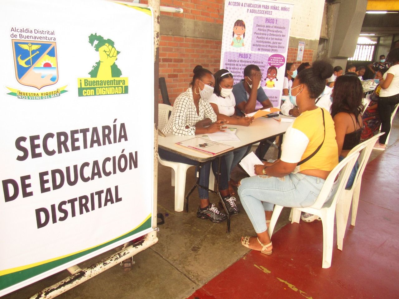 Alcaldía de Buenaventura realiza Oferta Institucional de Servicios para familias desplazadas por el conflicto armado