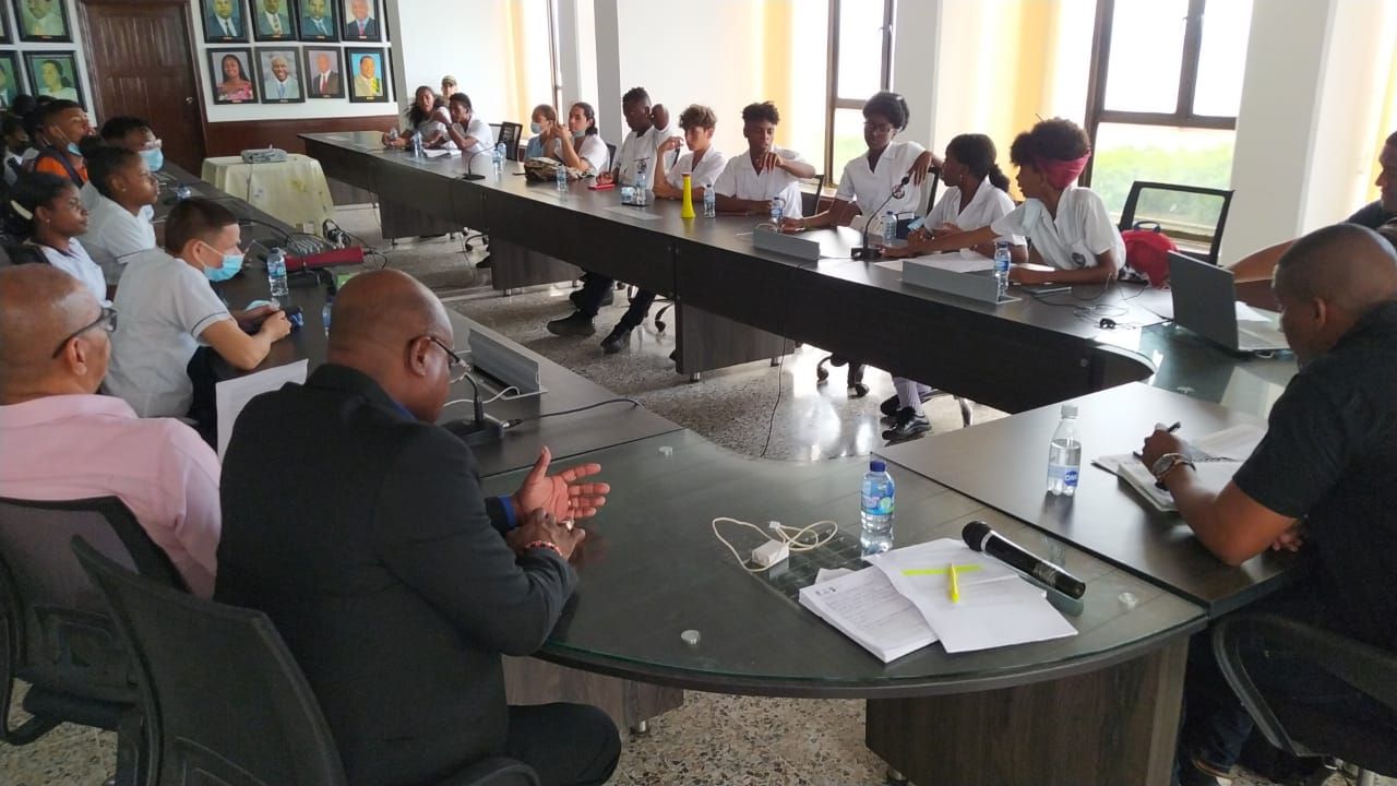 Buenaventura ya cuenta con operador del PAE y se tramitan contratación de vigilancia y aseo para los colegios oficiales