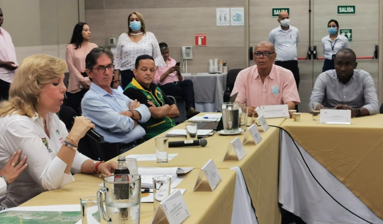 Dos kilómetros y medio de la vía Alterna serán mejorados.