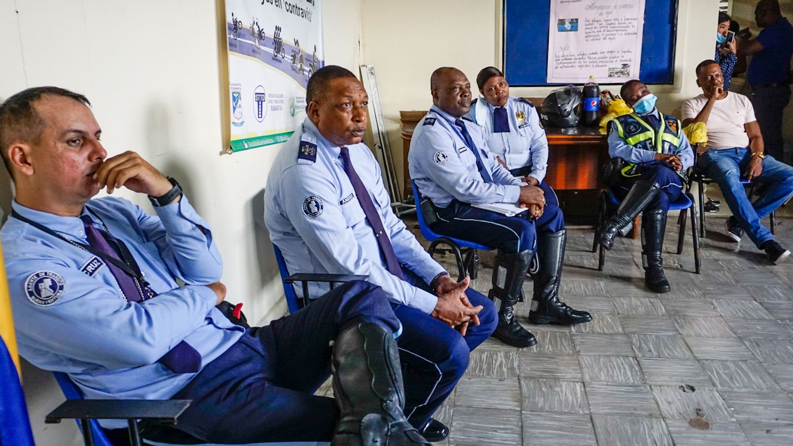 Agentes de Tránsito reciben capacitación en seguridad y salud en el trabajo