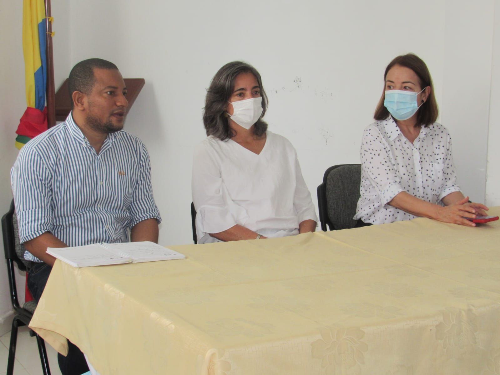 Entidades nacionales y locales trabajan en ruta de implementación del Plan Distrital de Ciencia, Tecnología e Innovación para el sector educativo