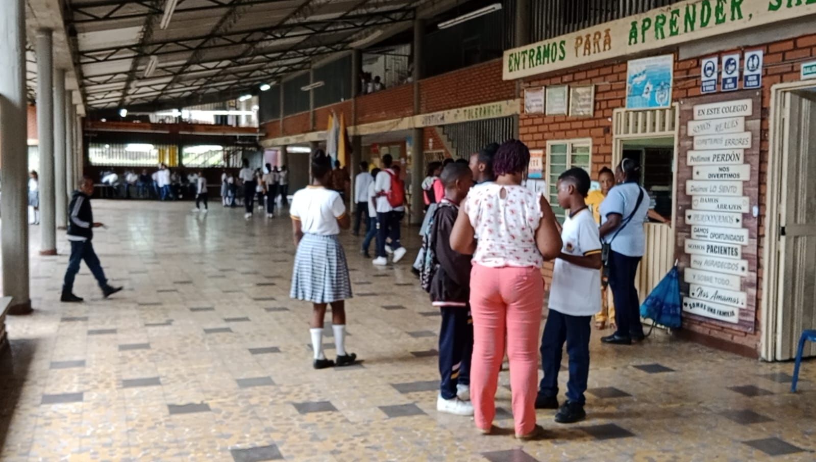 Colegios están prestando servicio educativo normalmente en el Distrito